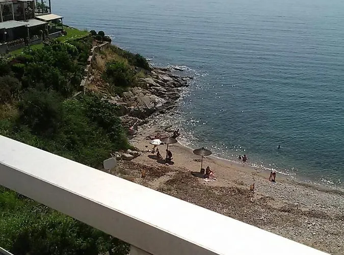 Roof Garden By The Sea קאבאלה