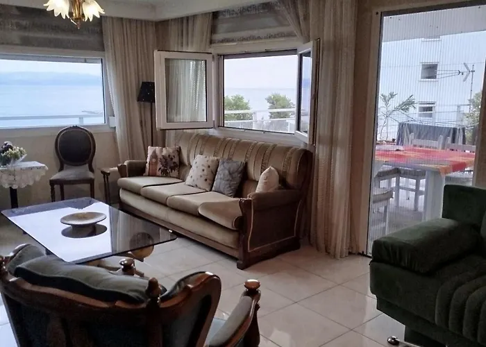 דירה Roof Garden By The Sea *